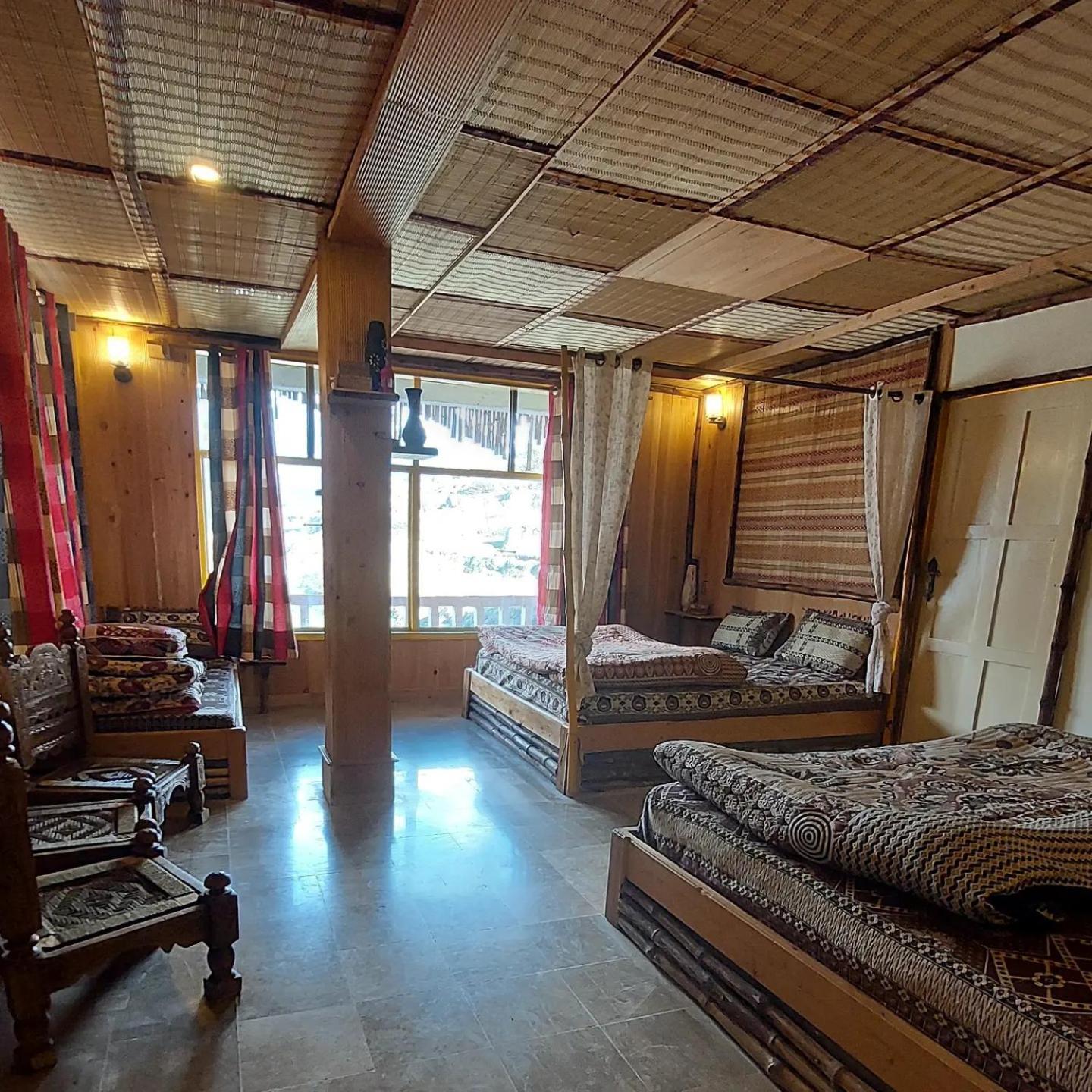 Khana Badosh Resort Kalam Екстер'єр фото